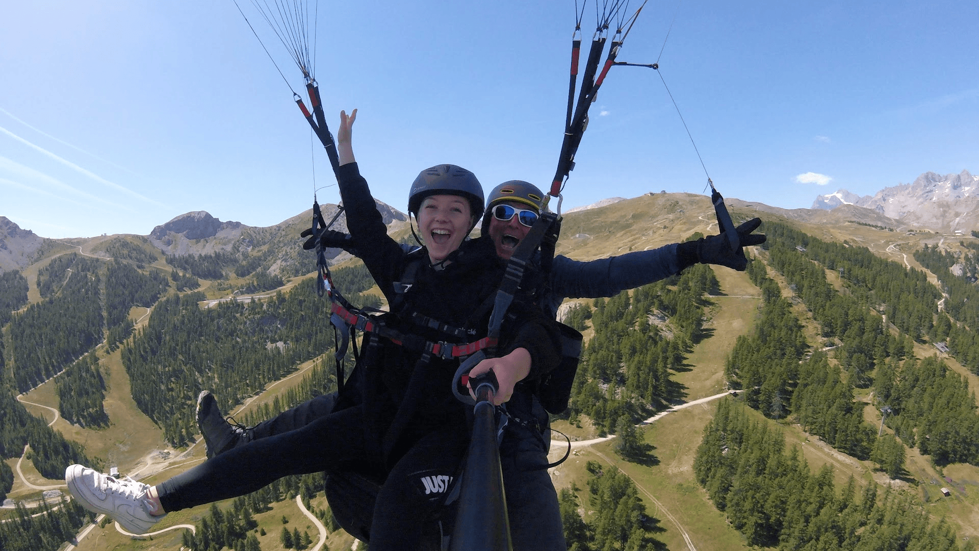 Avis de Clémentine pour le stage de parapente à Serre Chevalier Briançon